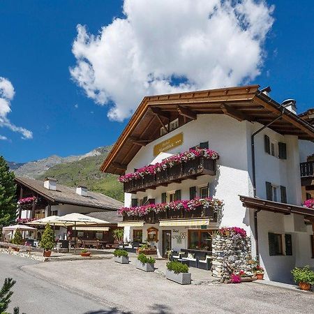 Hotel Alpenblick フェルダーズ エクステリア 写真