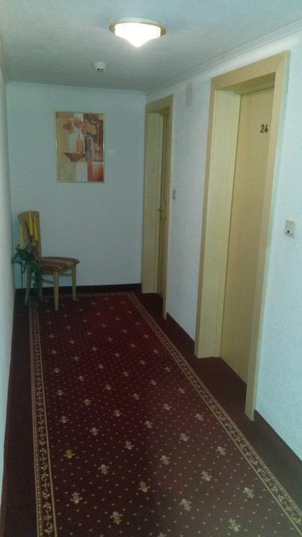 Hotel Alpenblick フェルダーズ エクステリア 写真