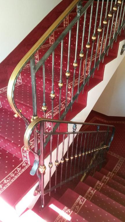 Hotel Alpenblick フェルダーズ エクステリア 写真