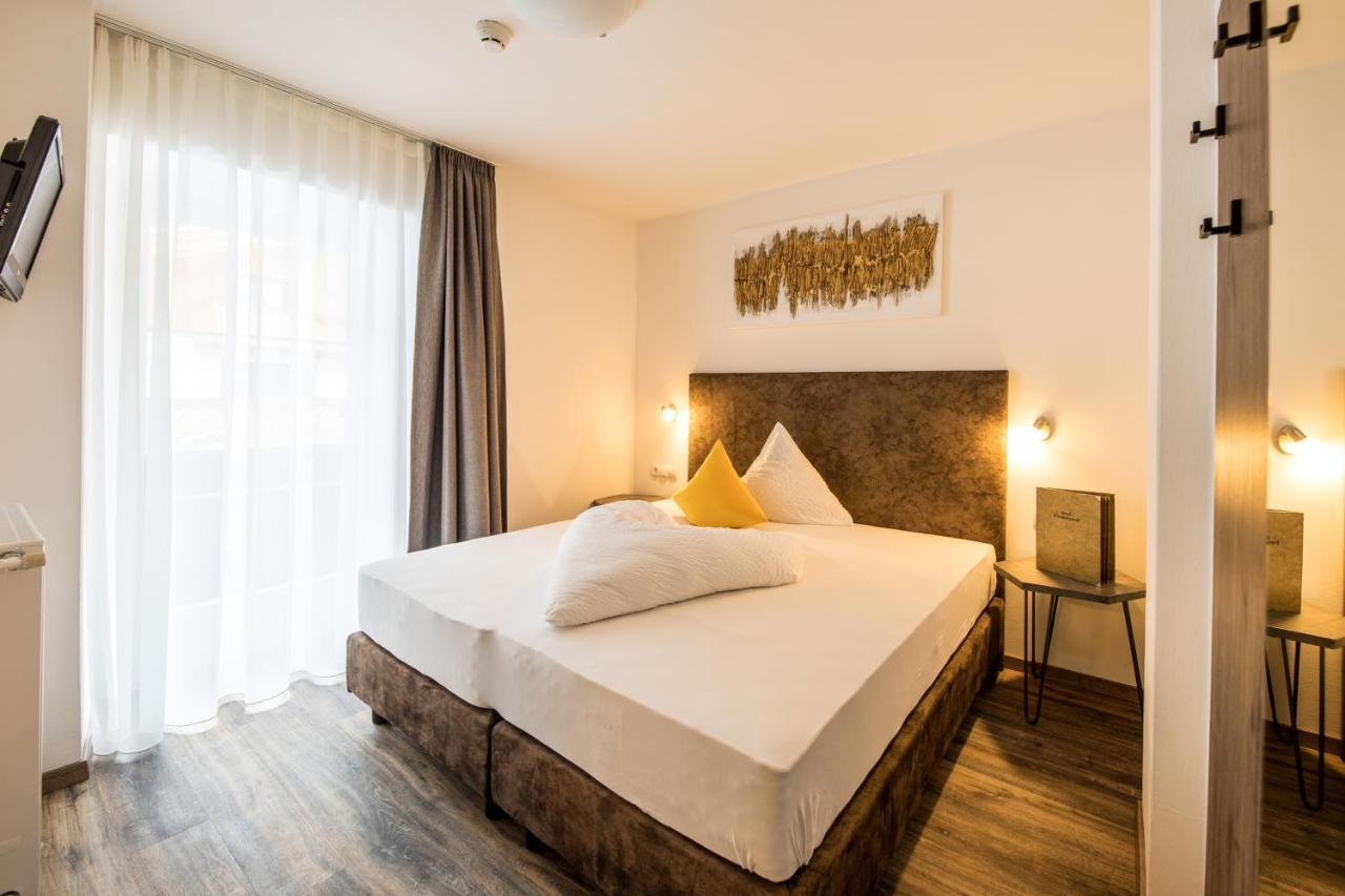 Hotel Alpenblick フェルダーズ エクステリア 写真